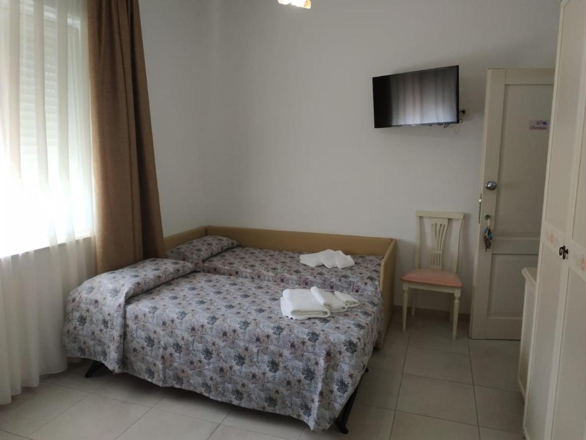 Afrodite Hotel Scalea Exterior photo